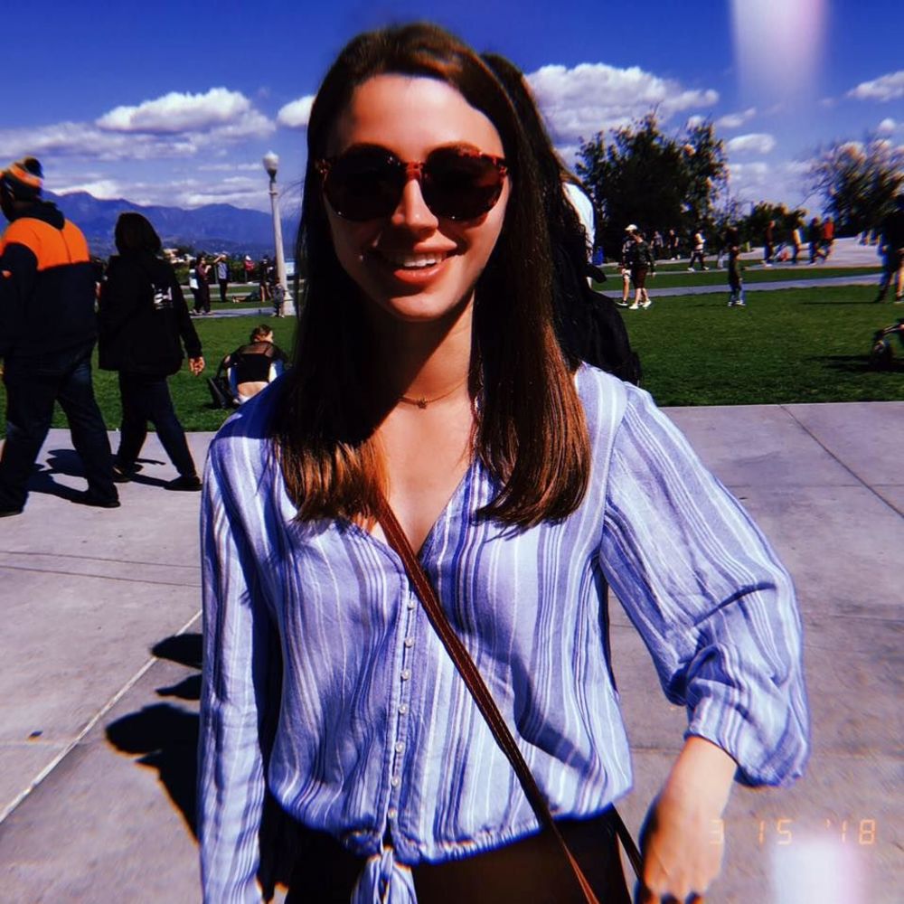 Meet your Posher, Dana